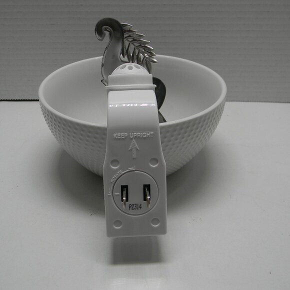 Elephant Wallflower Plug Excellent Condition Faux Marble Look B&BW - Picture 2 of 4